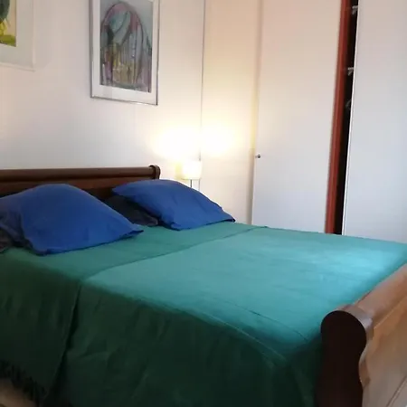 לינה וארוחת בוקר D'hotes Les Lilas